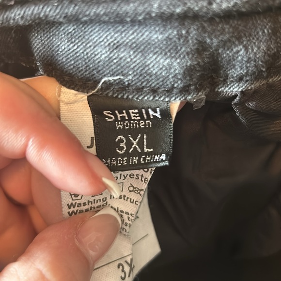 SHEIN destressed denim mini skirt - Picture 2 of 3